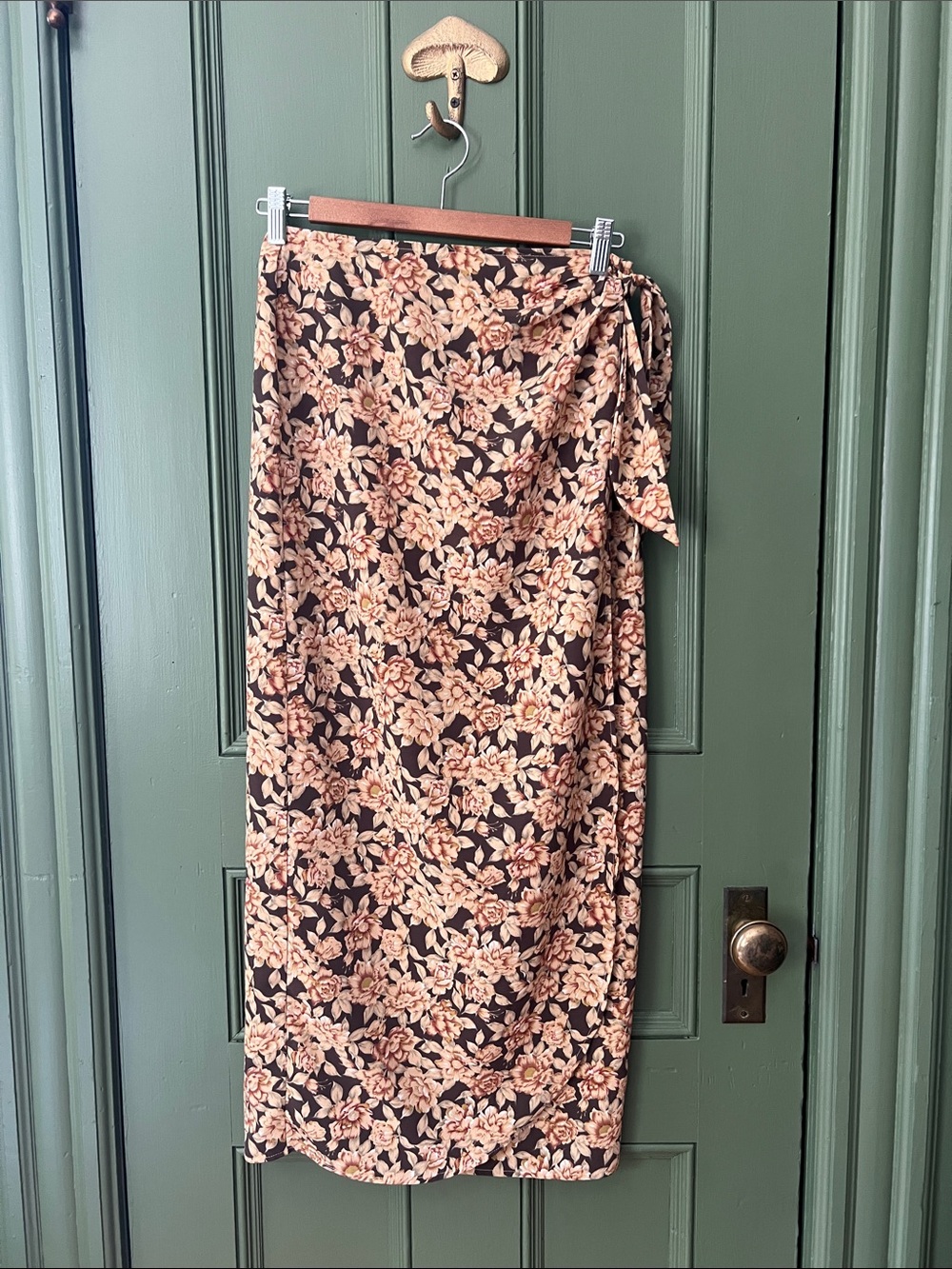 Floral Wrap Vintage Midi Skirt - Black & Tan